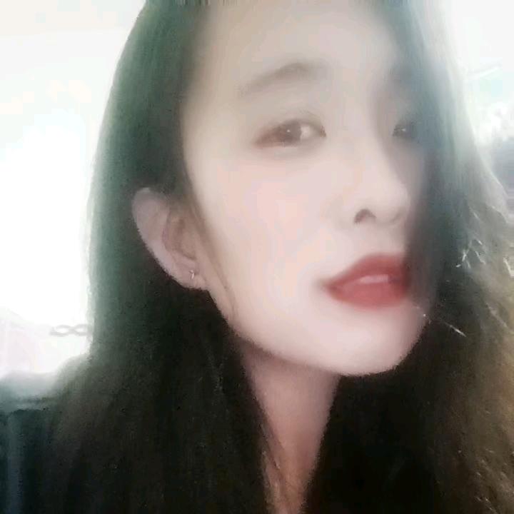 㣻罖