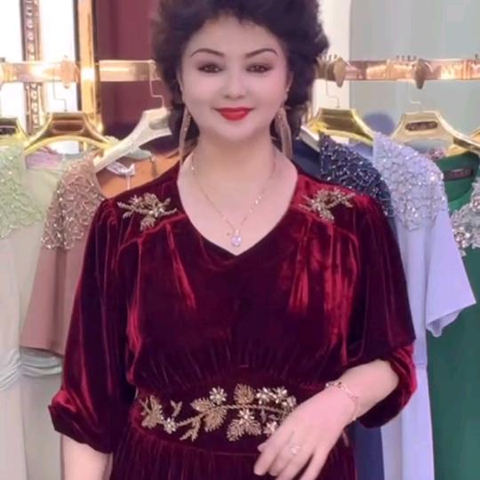 Gul ay 服装