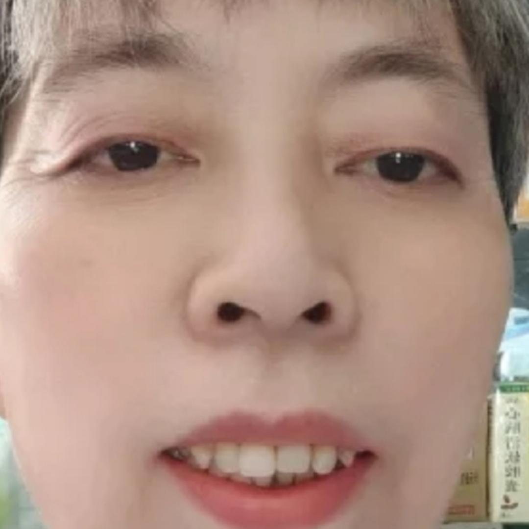 丹草飘香