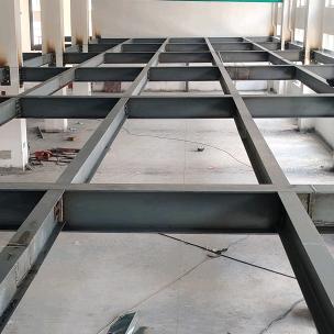 用户：（专业兄弟钢结构团队）可以现场制作