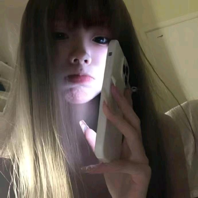 姜黄小y（恩师鲷鱼烧）