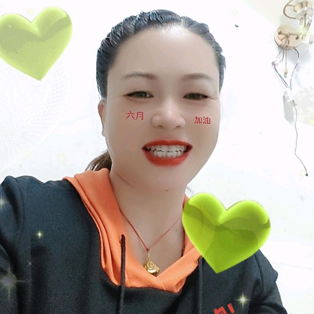 四川的木匠，质量速度第一，夫妻俩走南闯北