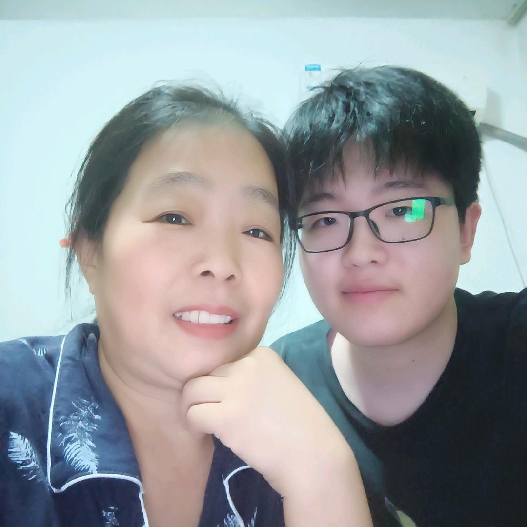李小云