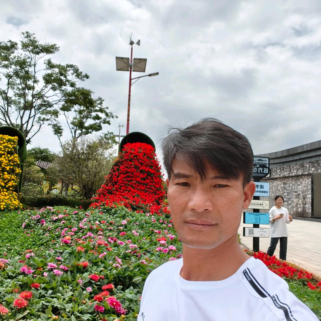 龙陵第五驾校、勐冒小杜教练