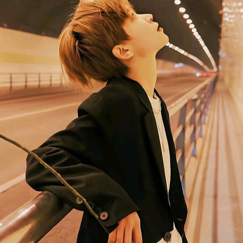 ღ池鱼🐟好困ℳ