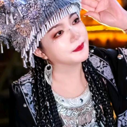 黄婷婷(手艺制作  土特产)