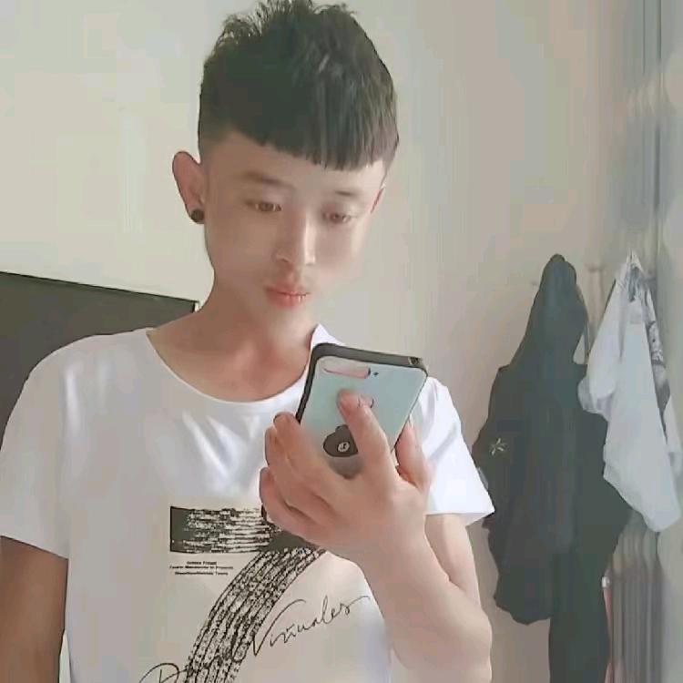 :🍀ঞᩚ᭄幸运ꕥ້໌ᮨ相随