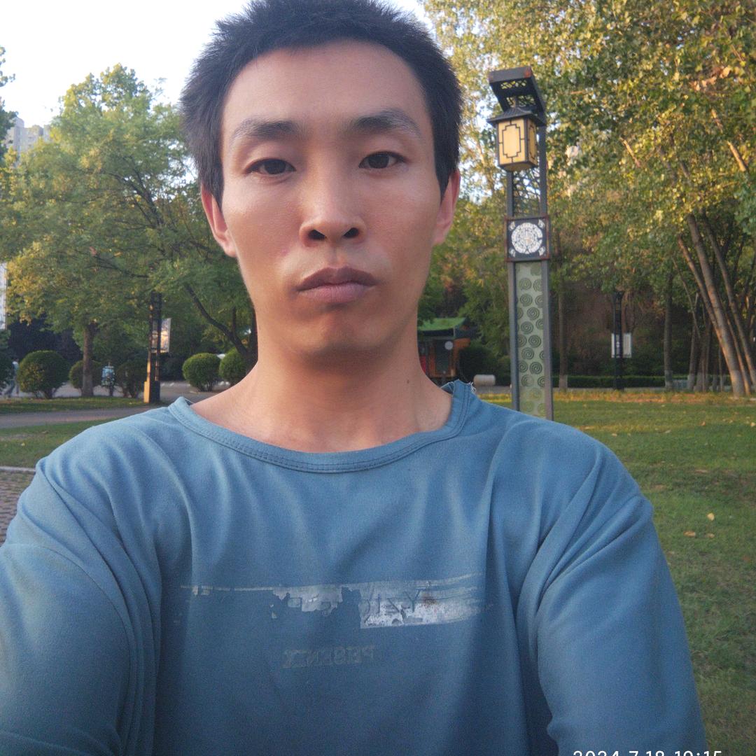 单身男孩。