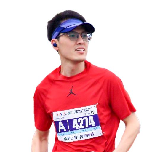 不被定义的男护跑者