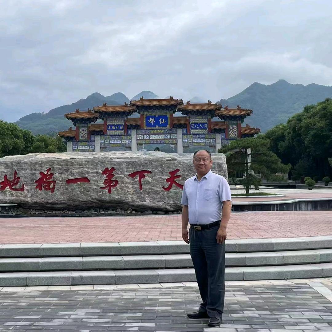 越来越好，越来越好，越来越好，招财进宝。