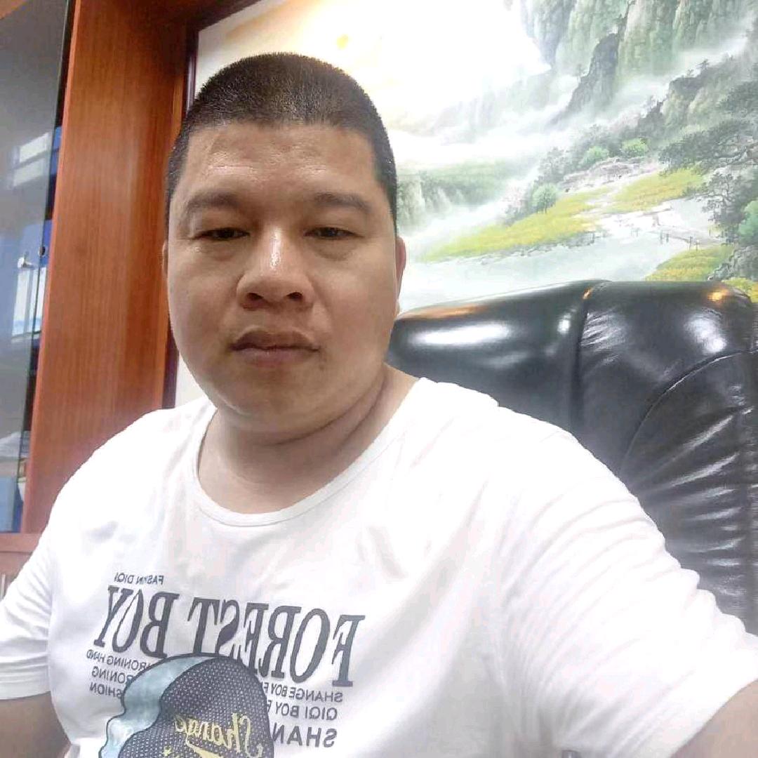何荣普