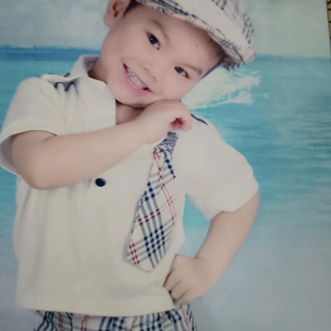 阳光男孩