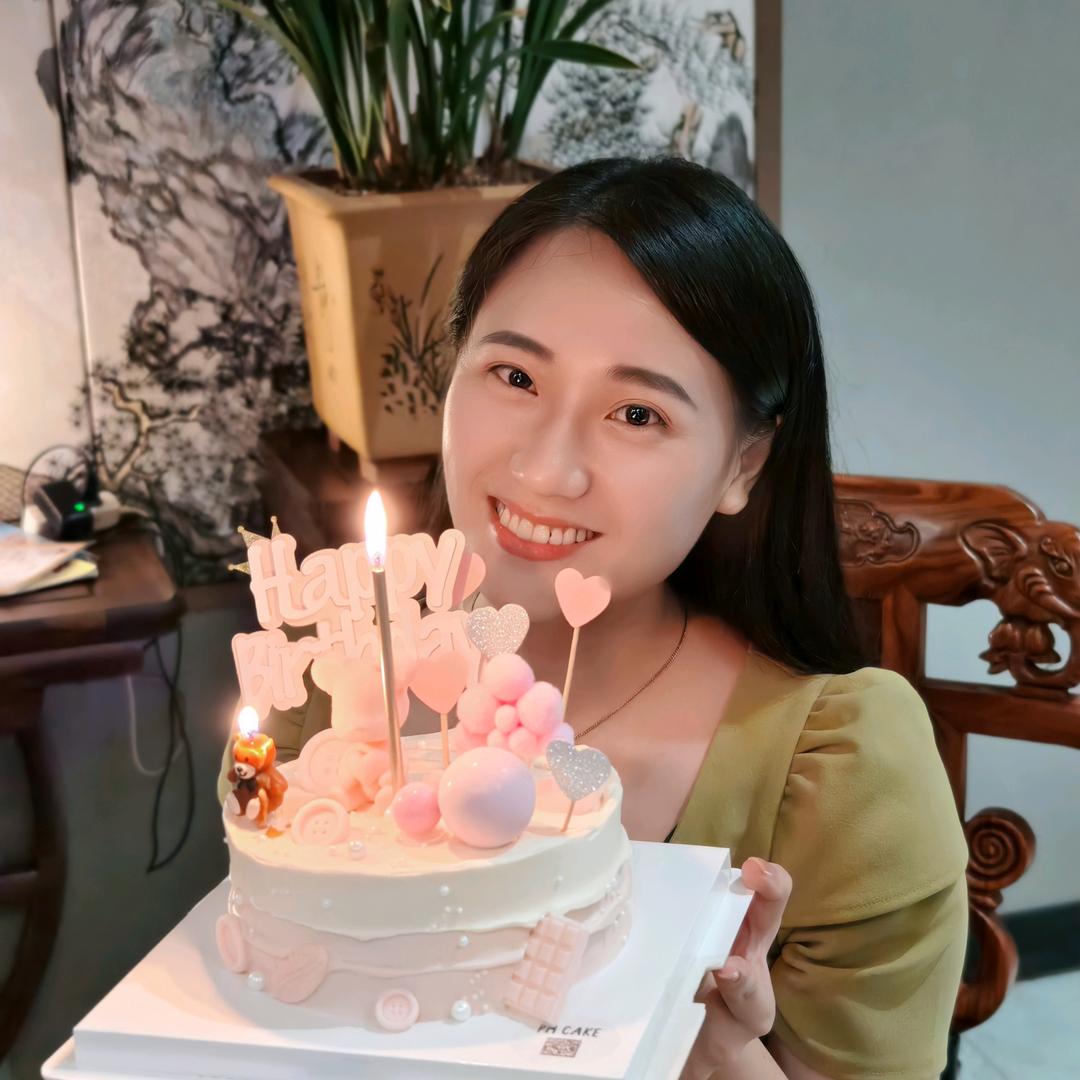 爱吃的沙沙姐
