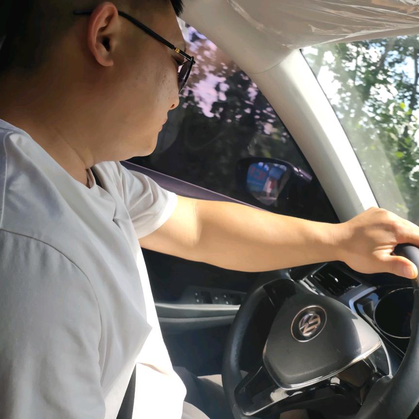 绣花，裁书包底板