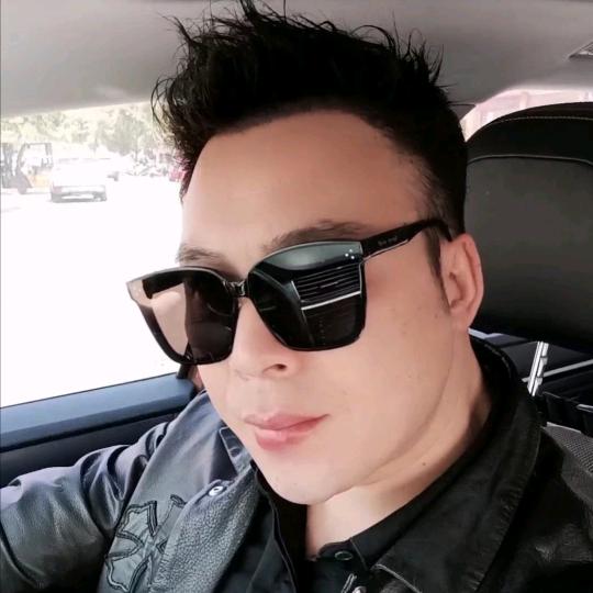 小丑🤡哥☕爱喝咖啡