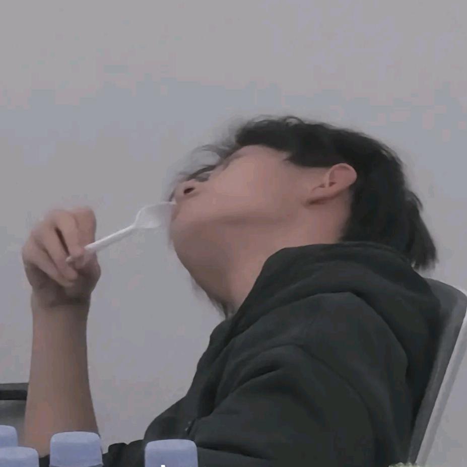 ☾售卖灰色心动☽