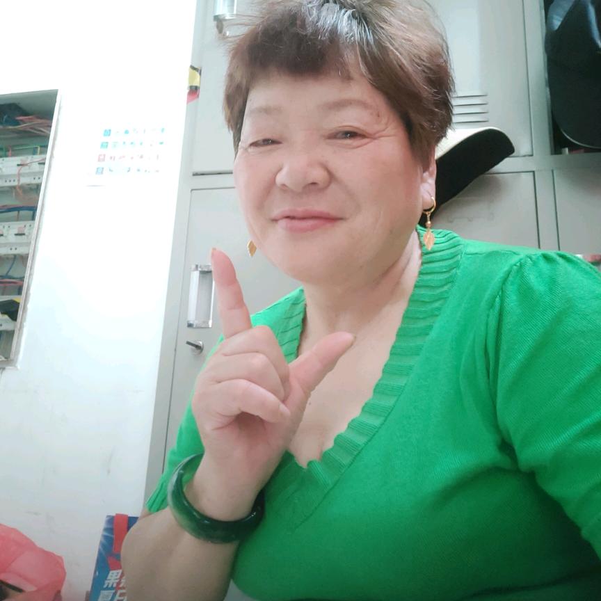 爱英姐