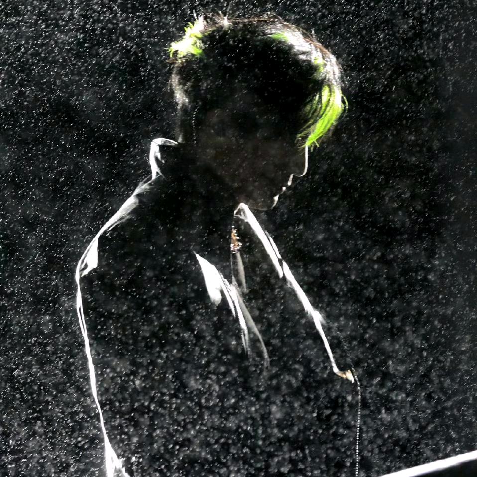 沈五岁 一个爱唱歌的少年