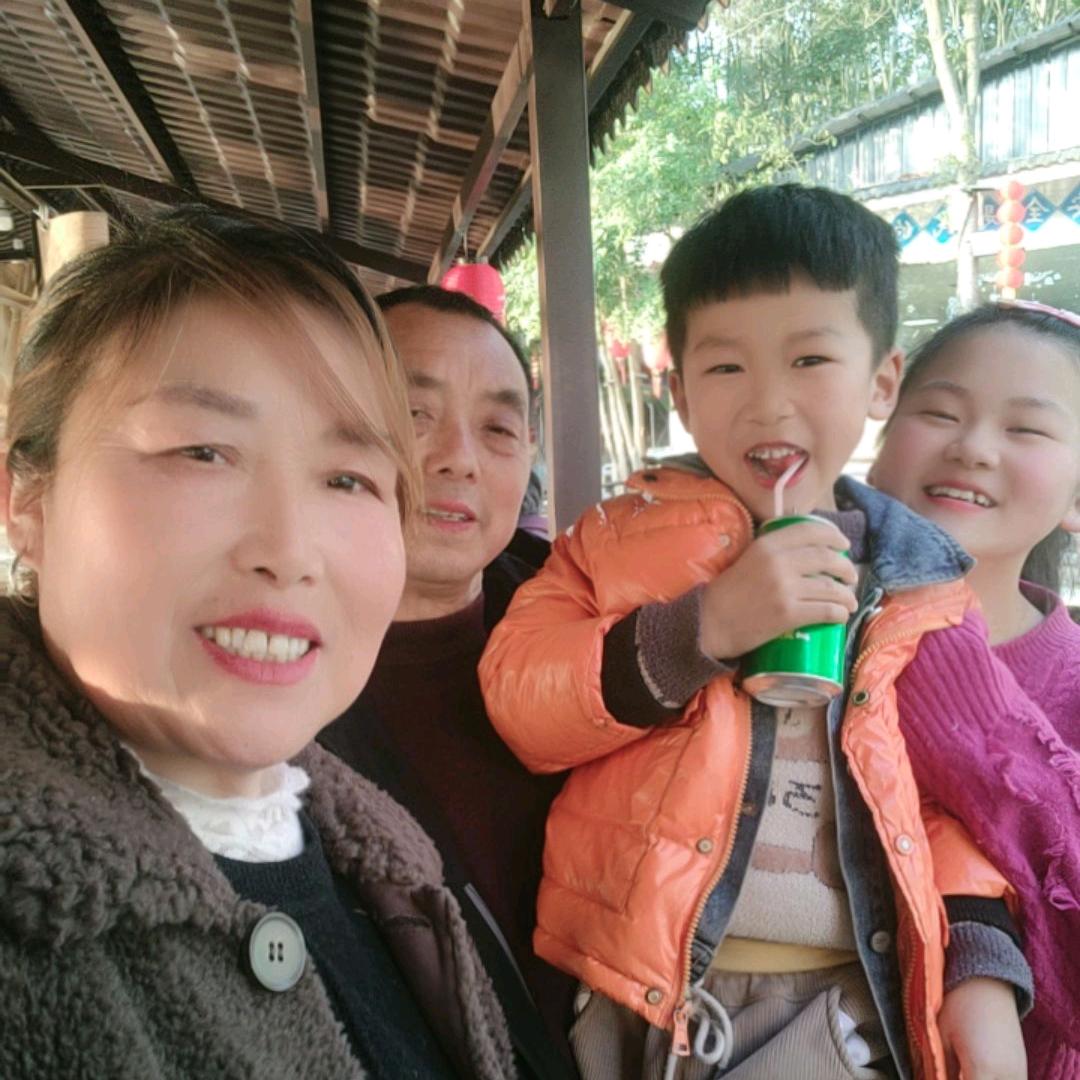 开心快乐✧٩(ˊωˋ*)و✧