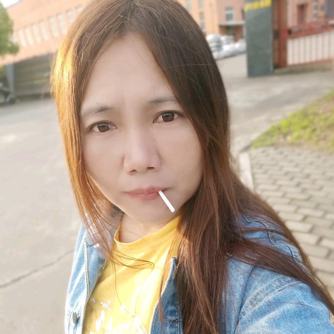 🍀云南妹 💐  芳芳🌹