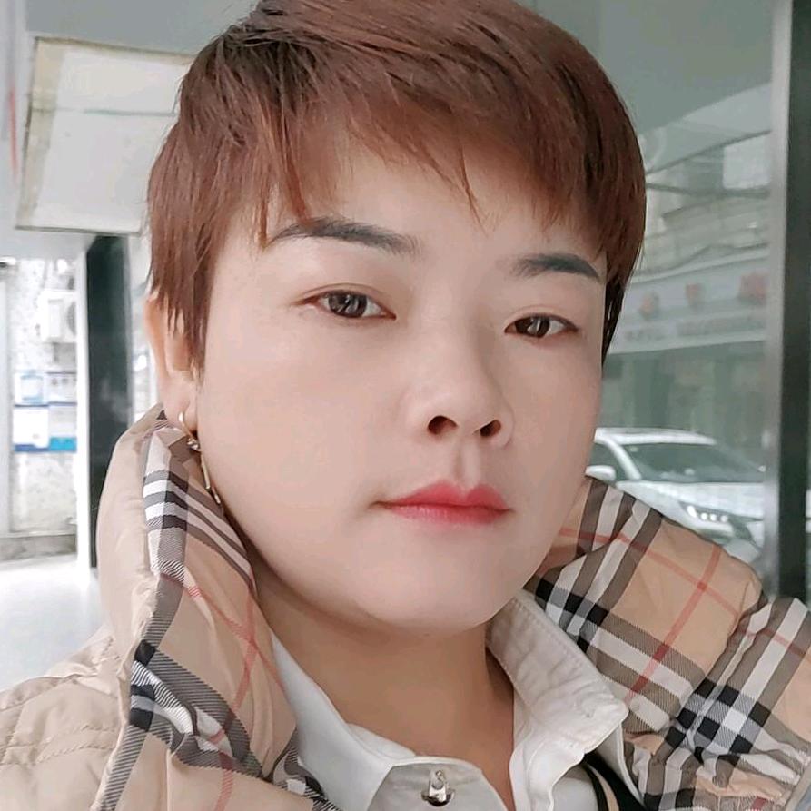深圳黄姐货车尾板