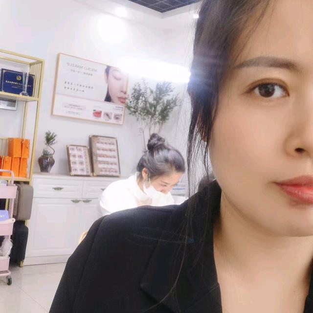 孝感 眉毛  莉莉