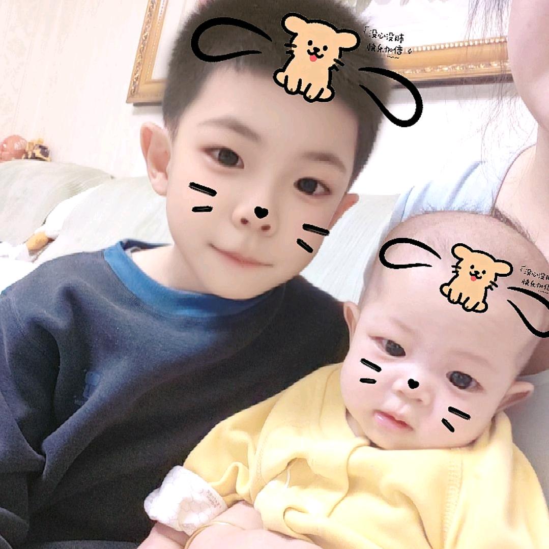 贝贝和芯蕊麻麻