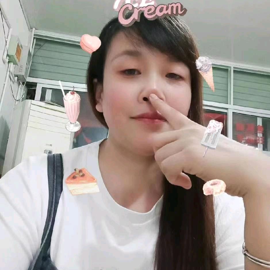 女