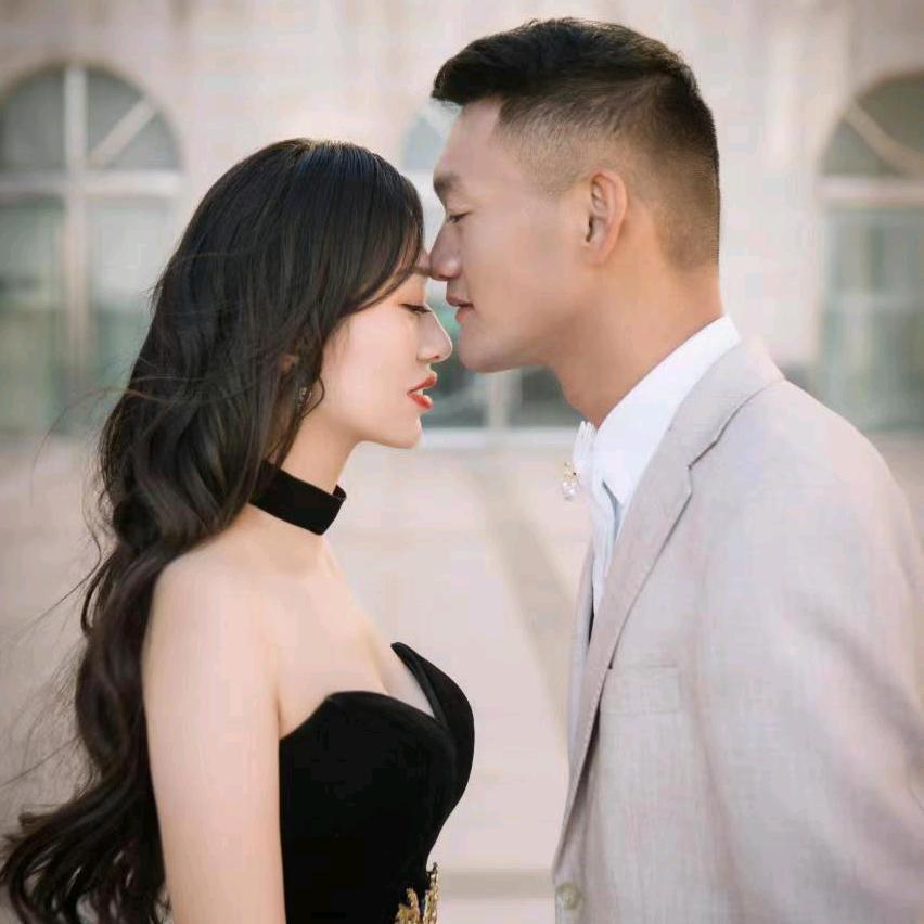 薇伟夫妇（二婚后妈日常生活）