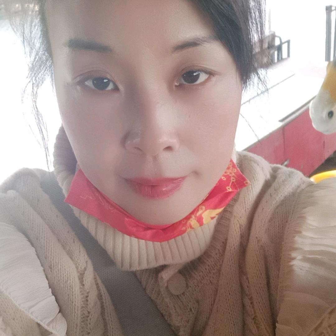 秀秀！爱唱歌！