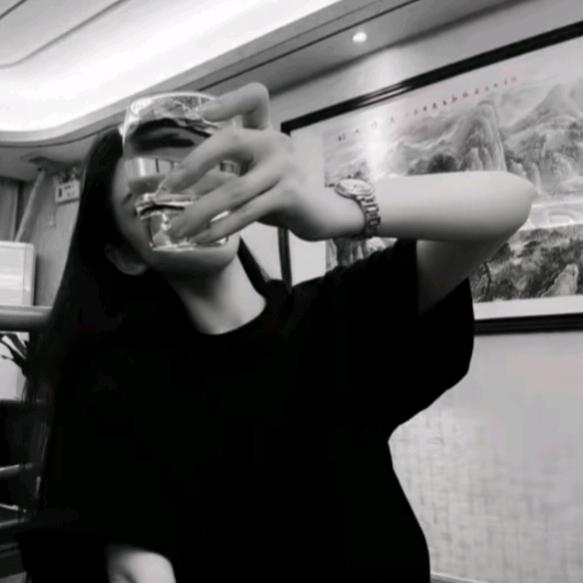 木子💭 ℒ𝒾 ᥫᩣ