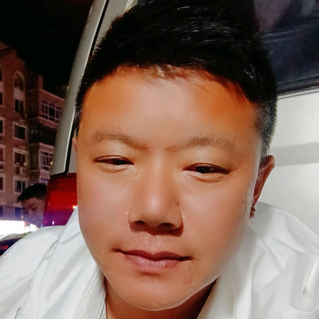 认真装修的双哥