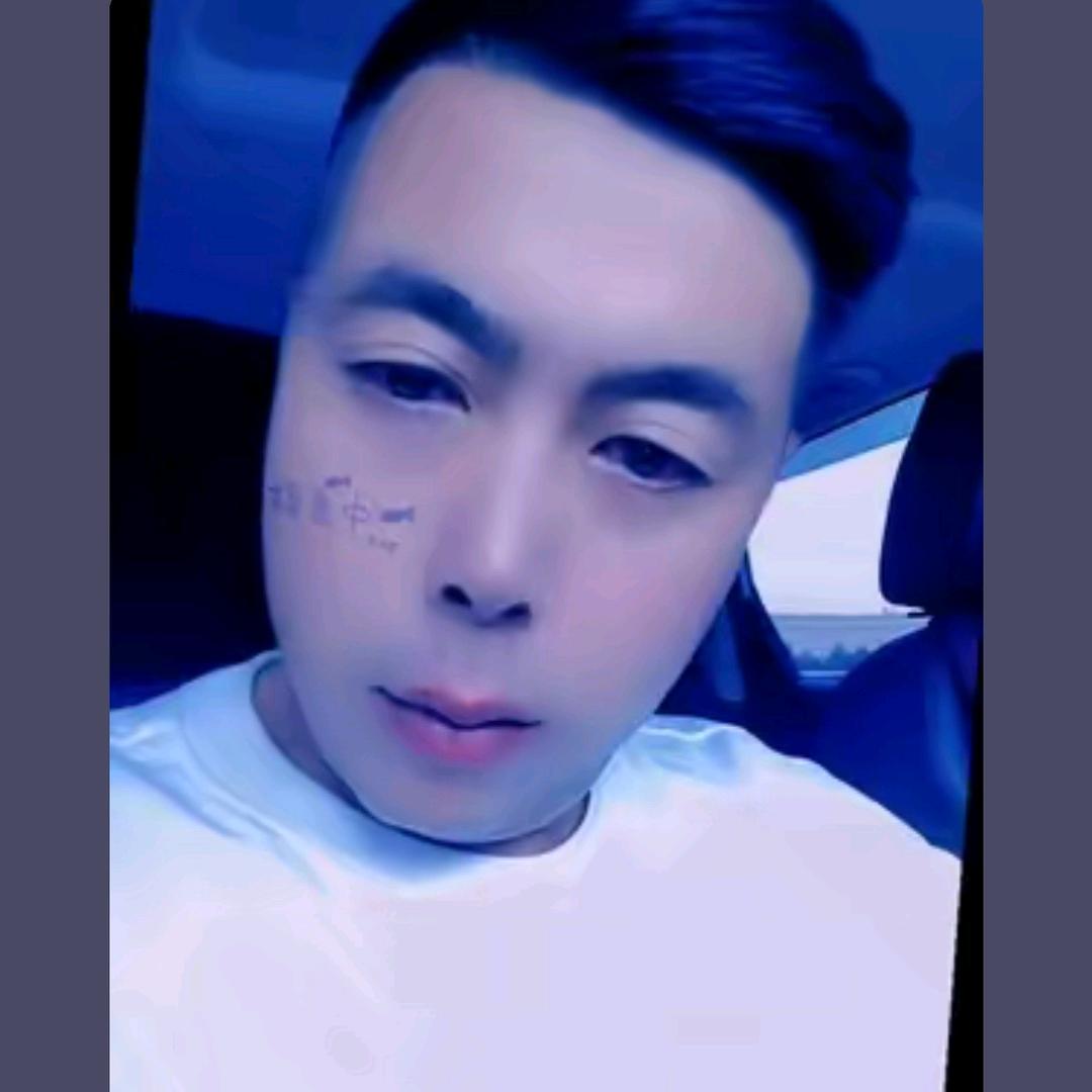 ღ᭄人狠话不多💋