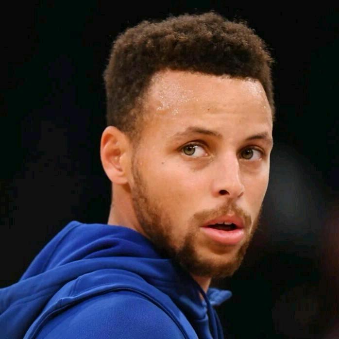 库里的抛投🇵🇸🕊️