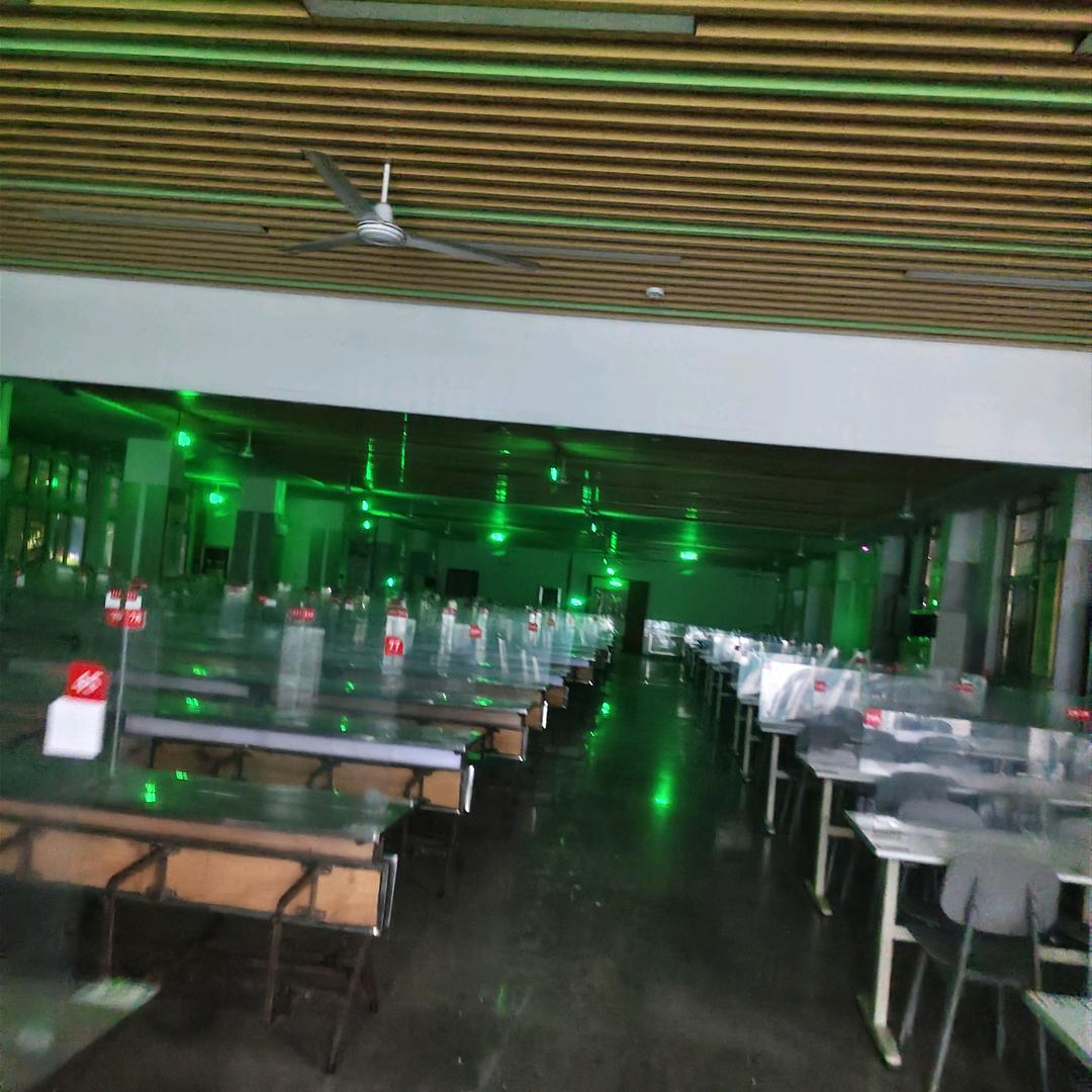 痞👱🏻‍♀️子