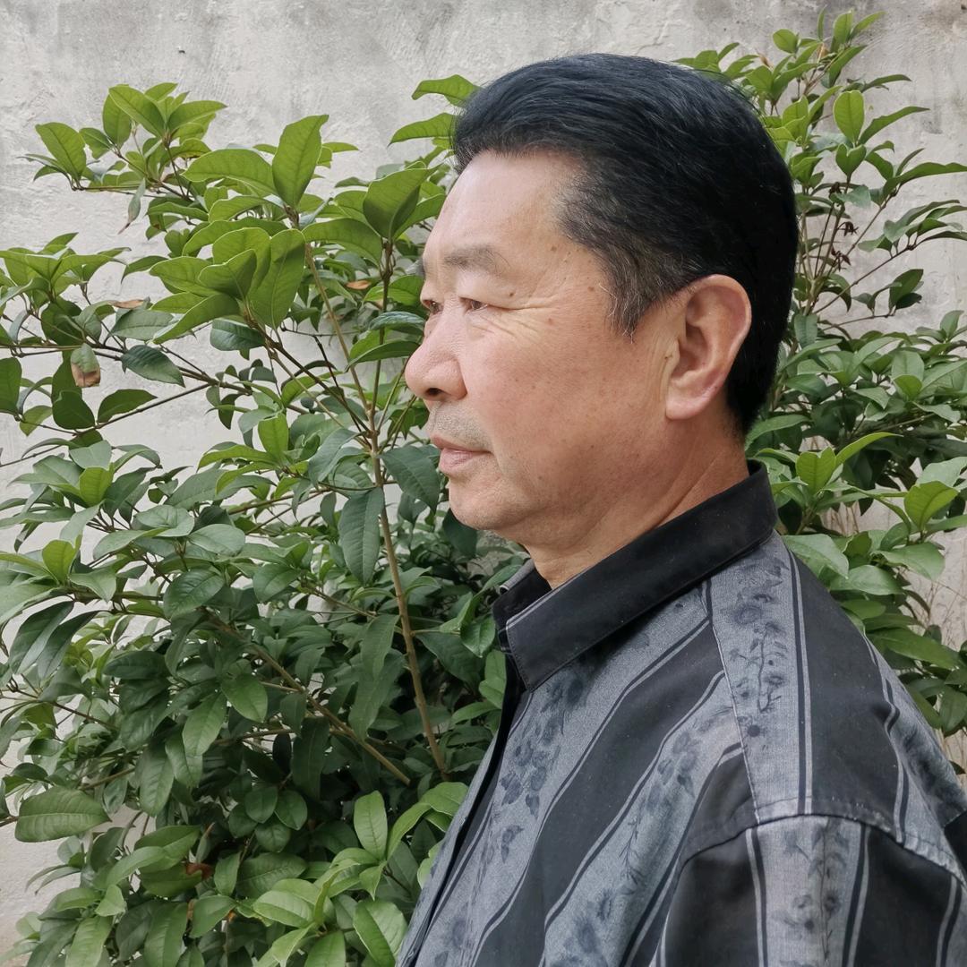 丁哥1（大号晚8点18开播）