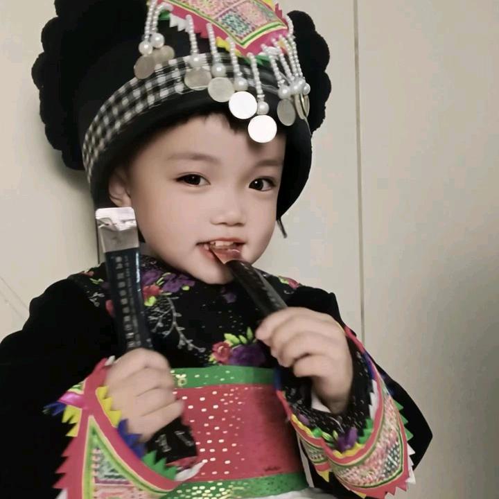 nkauj  hli vang