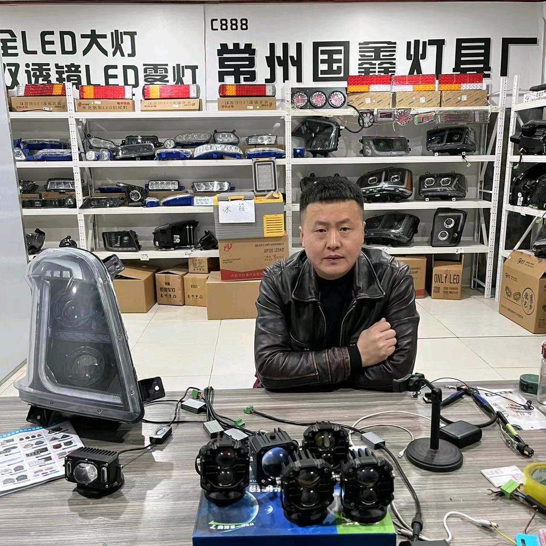 华缘重卡激光大灯升级工厂