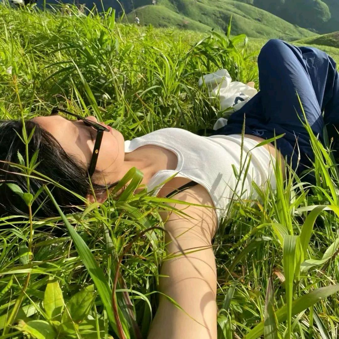 𝙏𝙧𝙖𝙫𝙚𝙡一夏