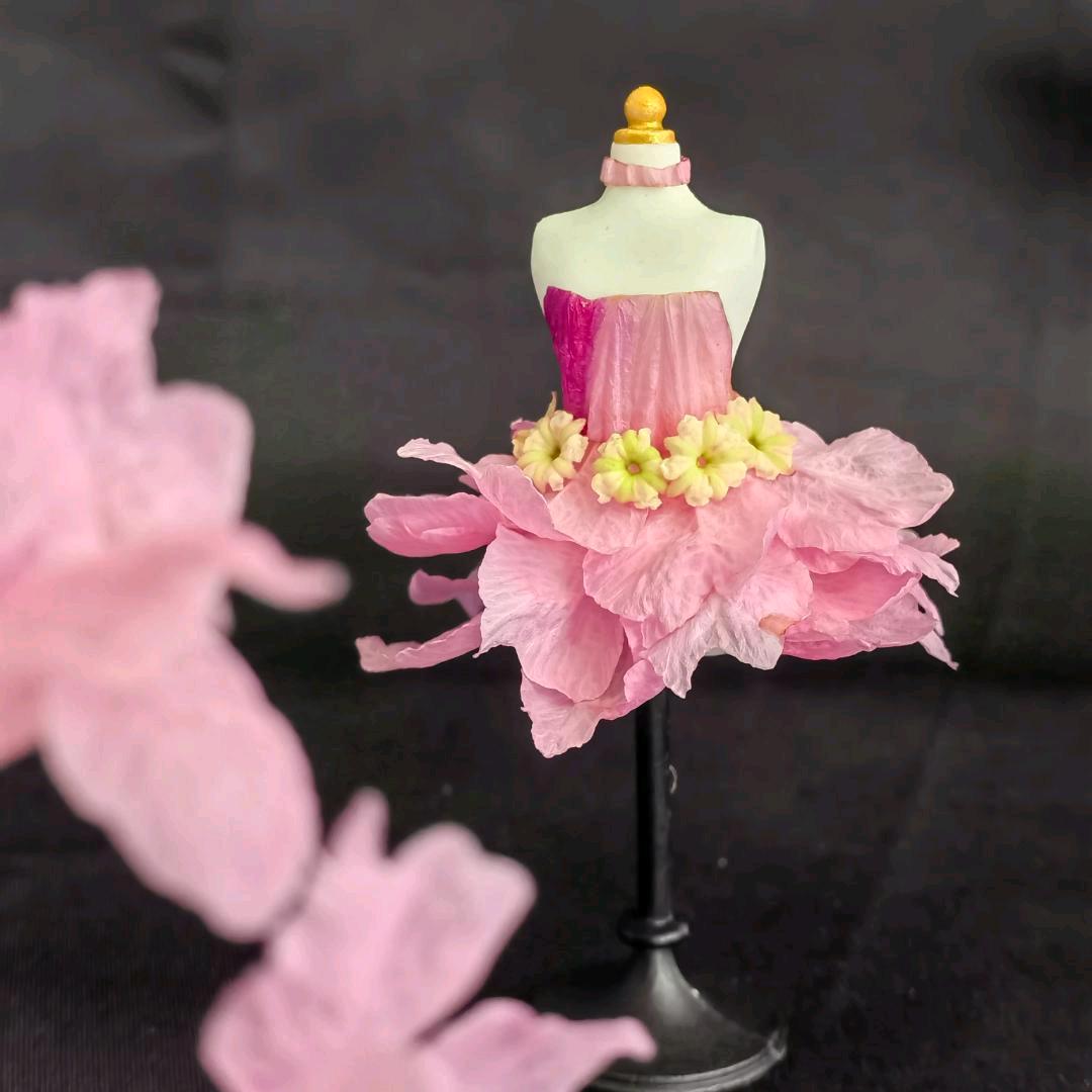 粘花贴草