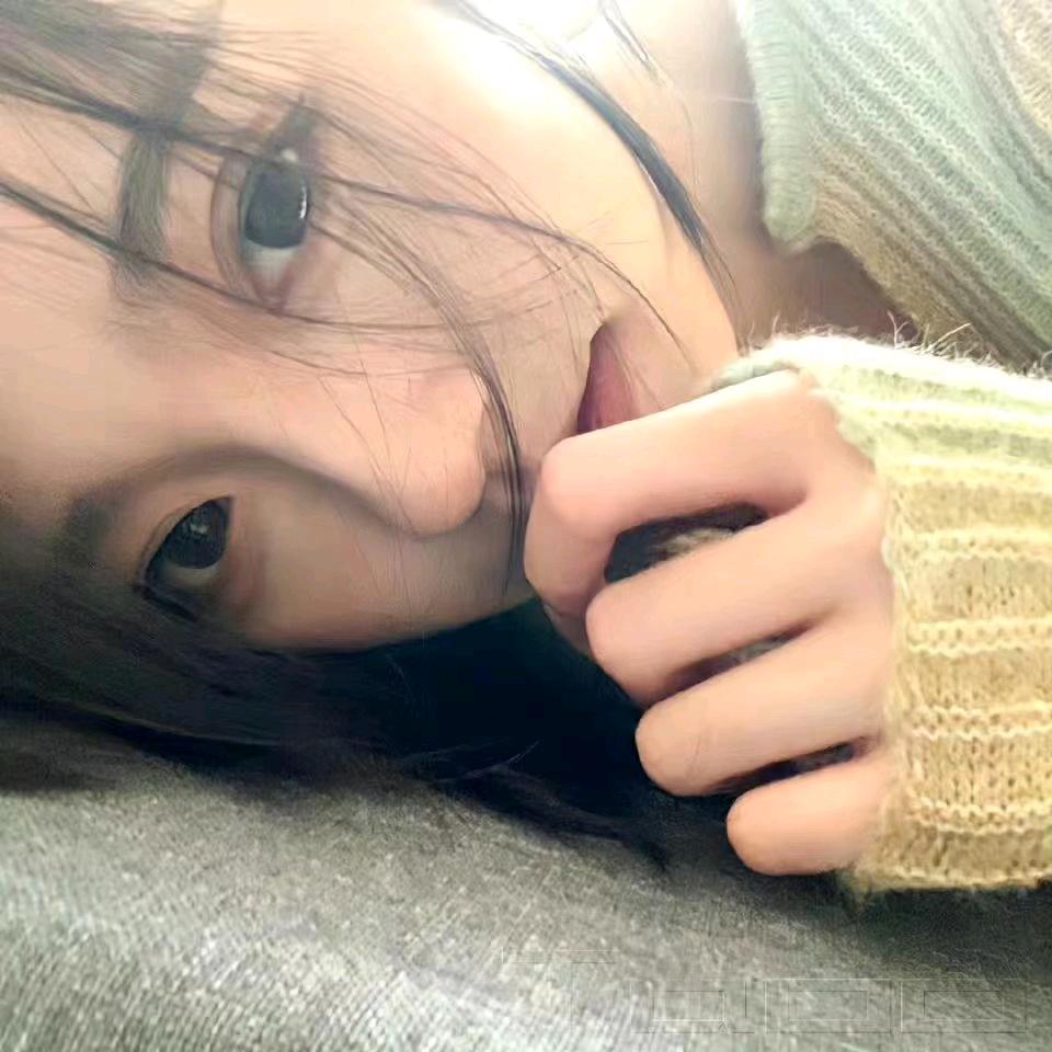 小红敲敲门