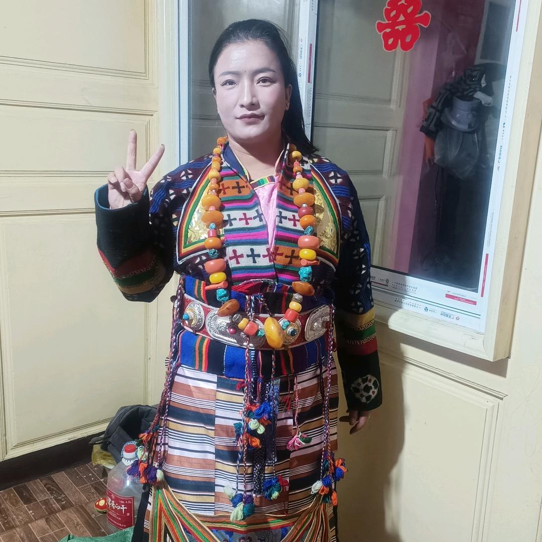 牧羊女孩自用好物橱窗选购