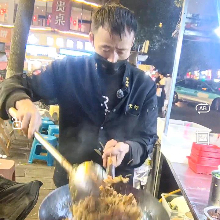 来一碗蛋炒饭（小武哥南马广场）