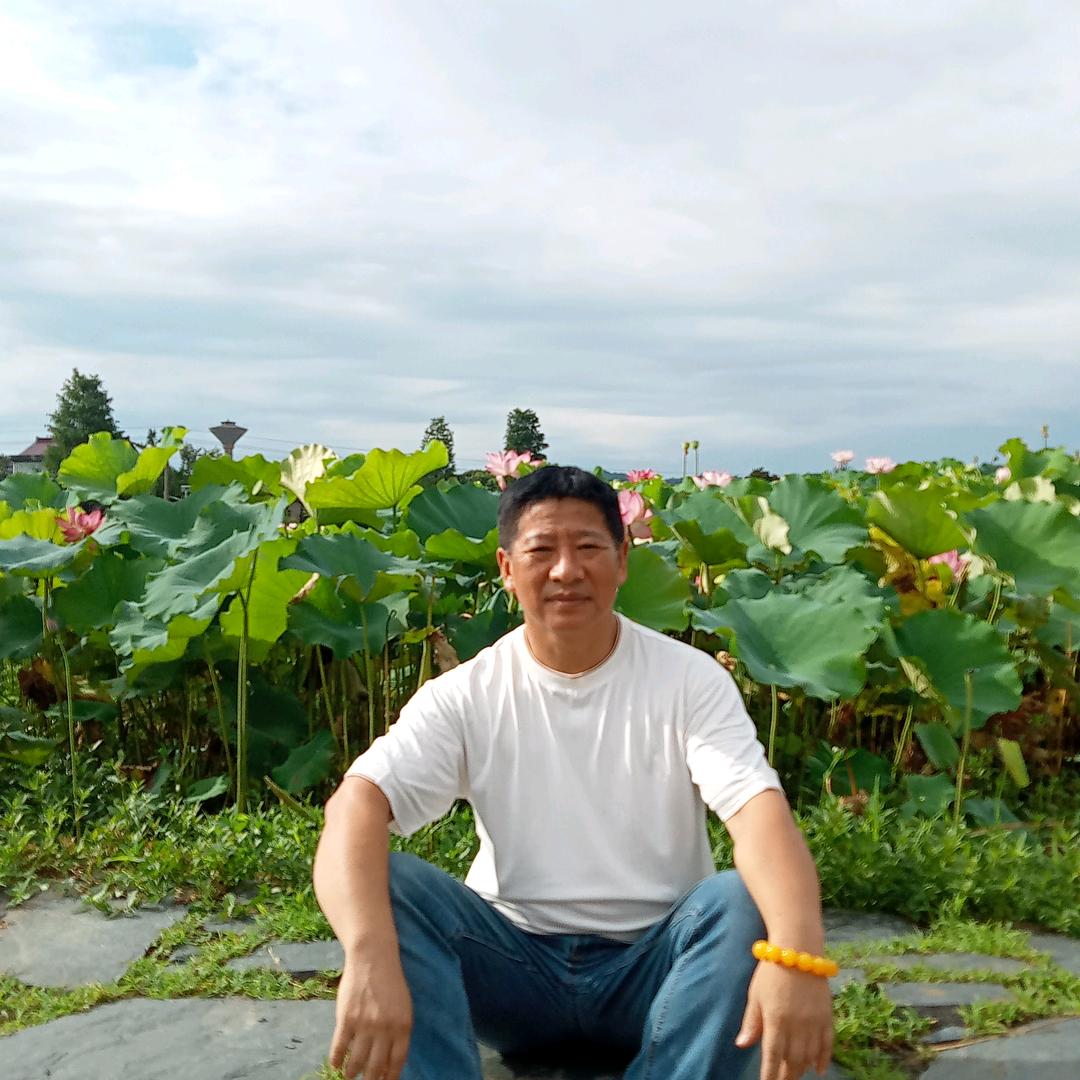 蓝天下