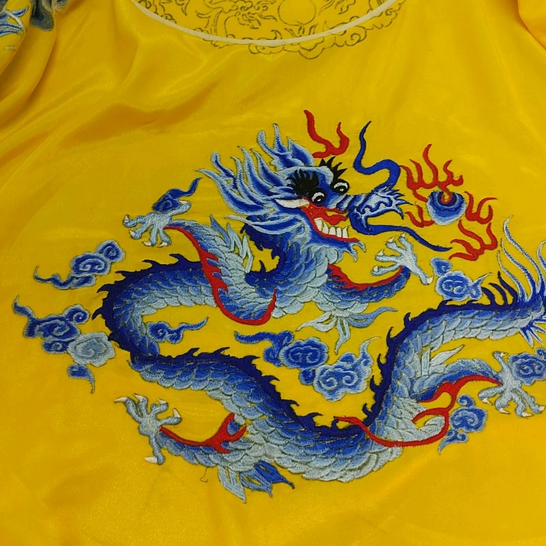 龙华艺术服饰