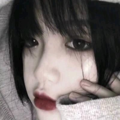 口红的嘴