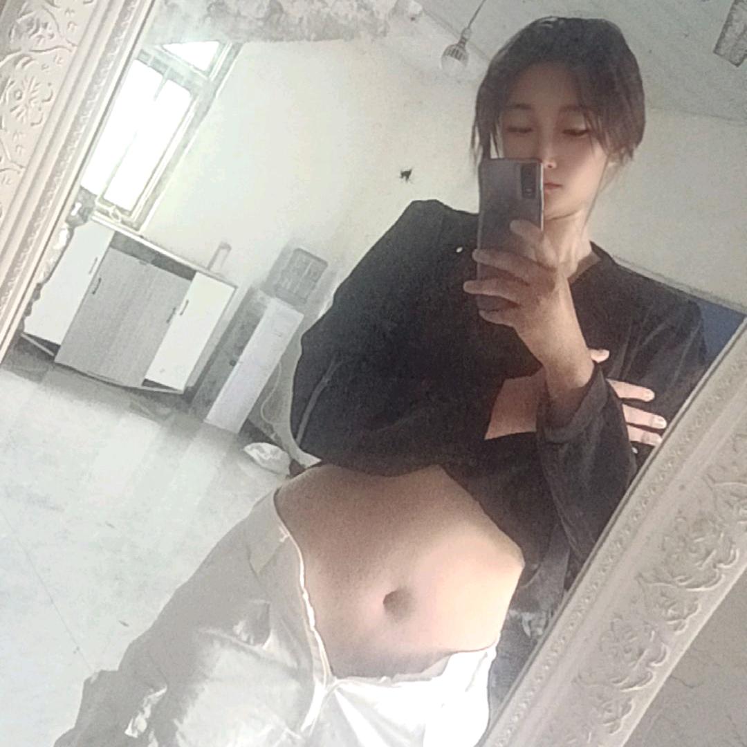小欠狠倩