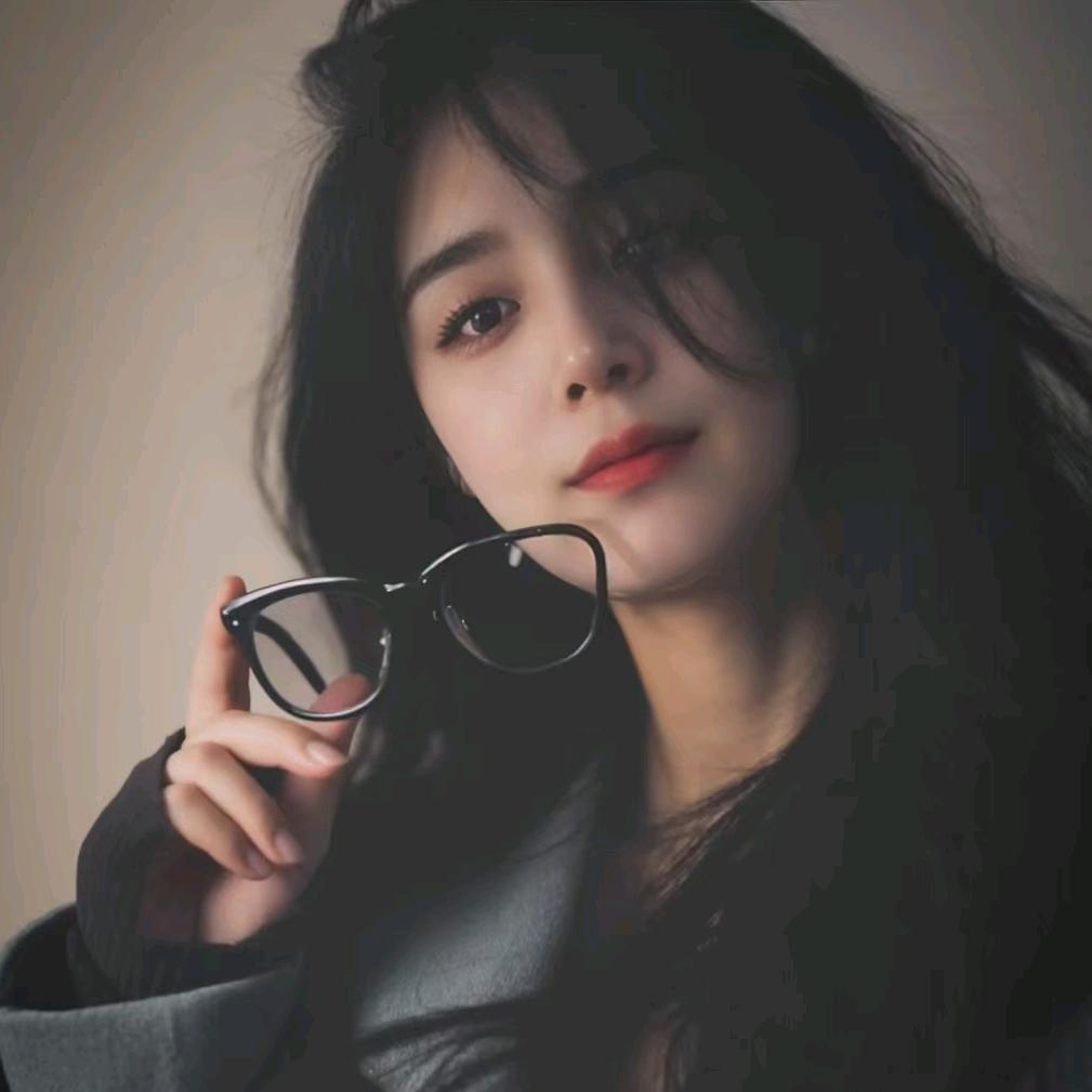 ^ぃ: ᰔᩚ᭄一介🌴凡人ℛ꧔ꦿᩚ࿐