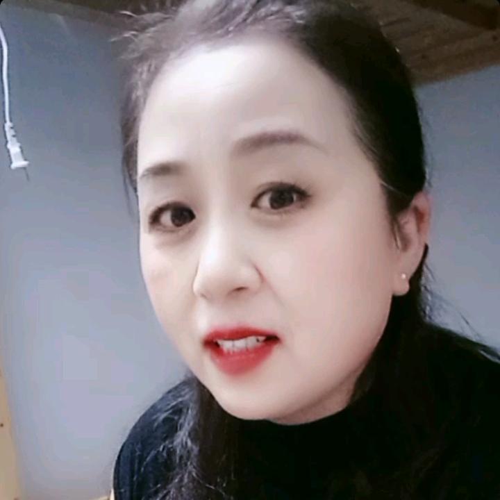 做个女人不容易，凡事靠自己。