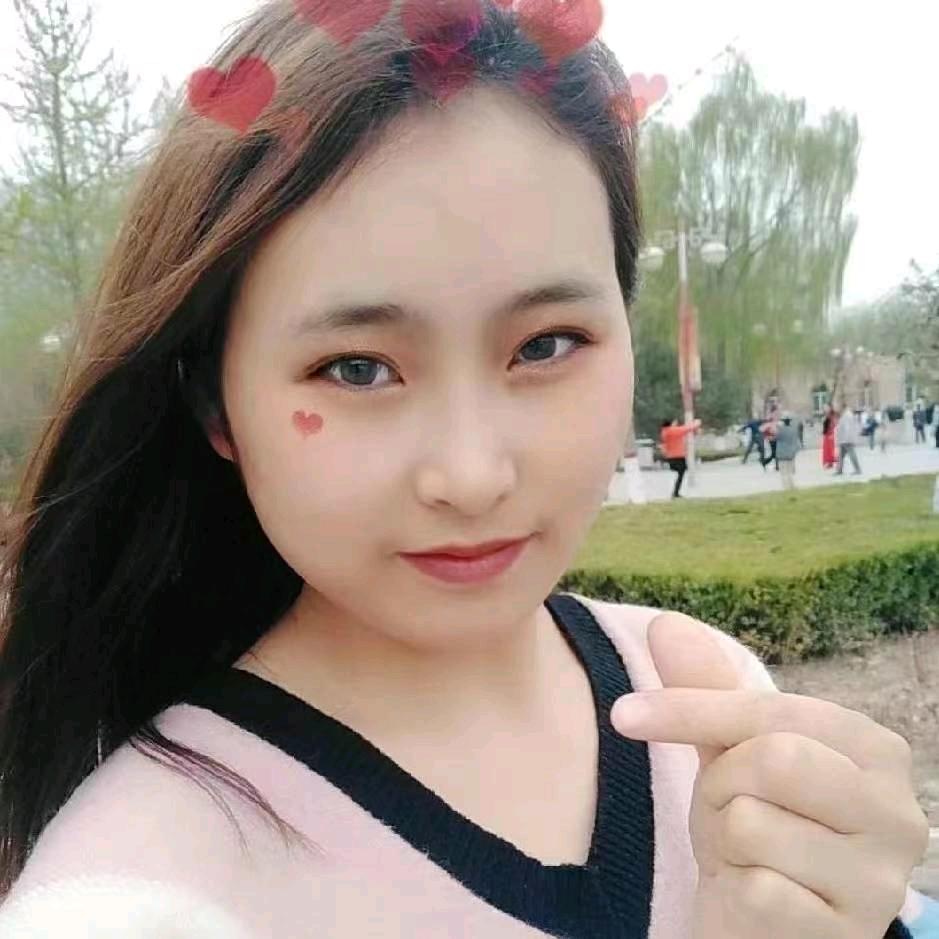 是英宝吖